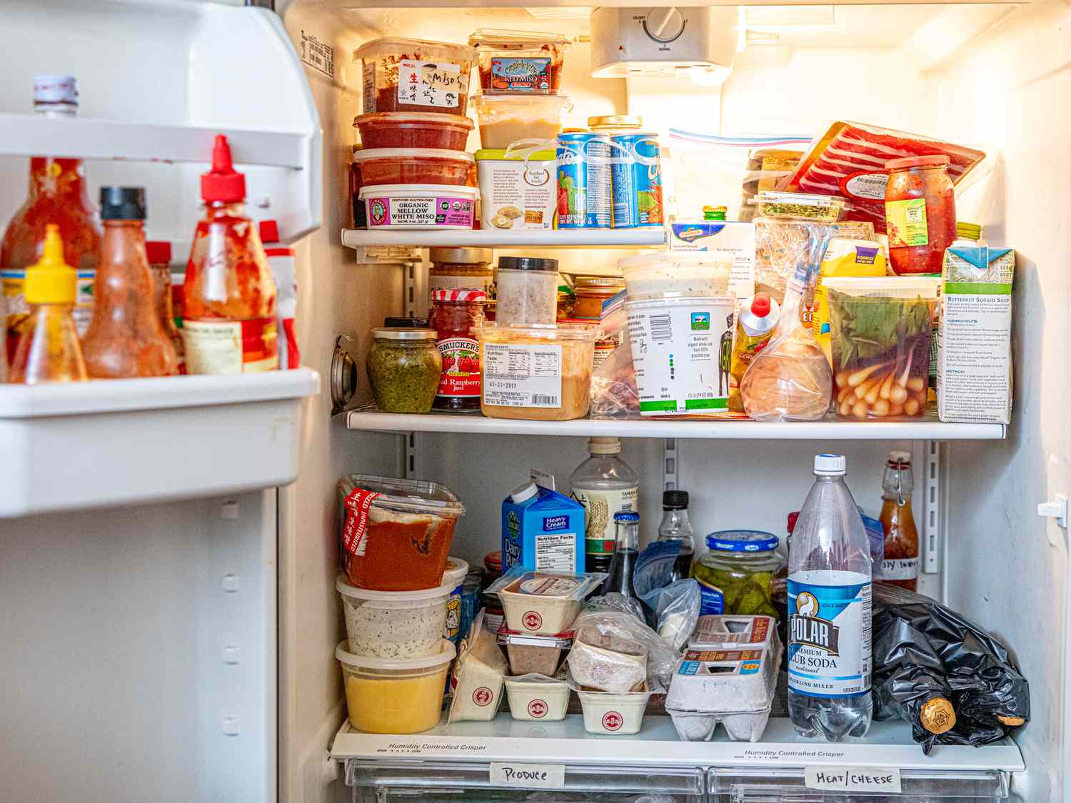 3 Foolproof Strategies to Absolutely Get Rid of Mysterious Fridge Smells