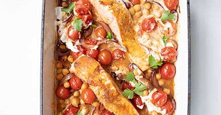 Spiced salmon & tomato traybake