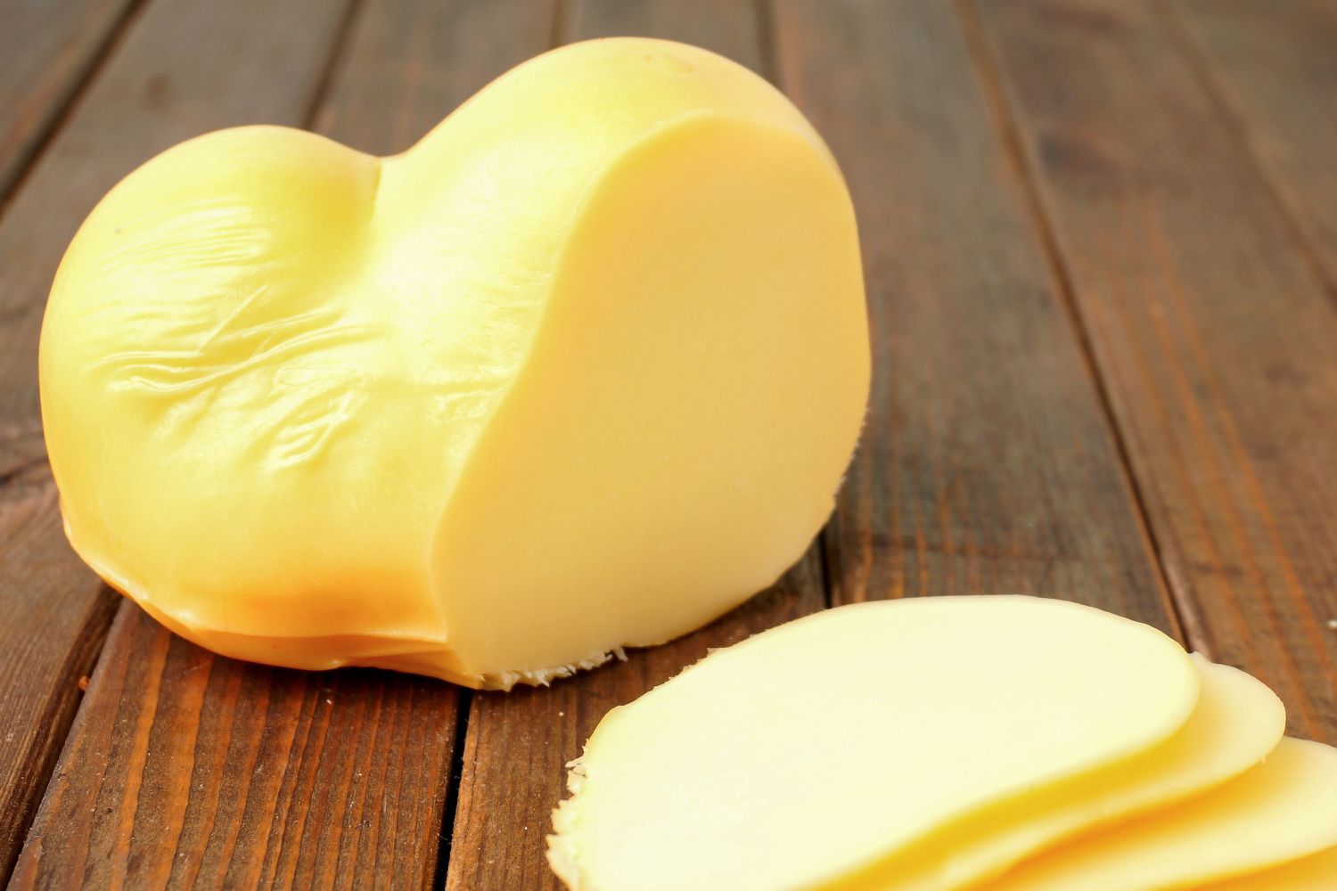 What Is Scamorza Cheese?